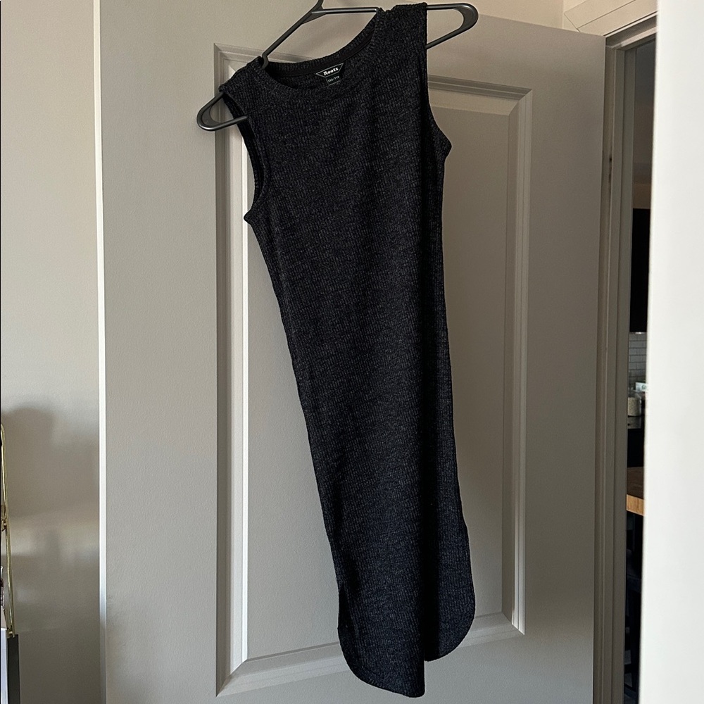 Roots Dark Charcoal Ribbed Knit Sweater Top